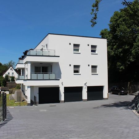 Apartment Mit Voll Ausgestatetter Kueche, Badewanne, Balkon, Parkplatz Vor Dem Haus, Ruhig Gelegen, Ada4 Kulmbach Exterior foto